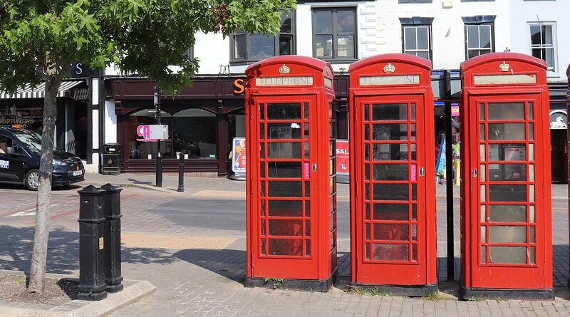Cabine telefoniche rosse